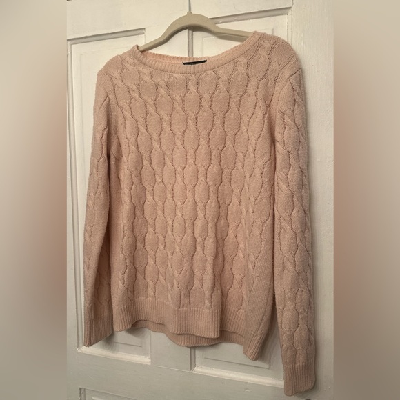 FOREVER 21 Cable Knit Sweater. Size Lg. - Picture 3 of 9